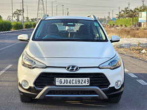 Second Hand हुंडई i20 एक्टिव 1.4 sx in सूरत