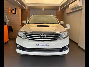 Second Hand Toyota Fortuner 3.0 4x2 AT in Mumbai