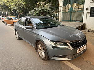 Second Hand Skoda Superb L&K TSI AT in Delhi