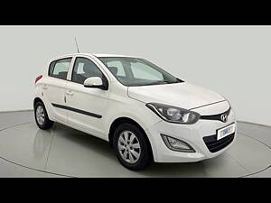 Second Hand Hyundai i20 Sportz 1.2 BS-IV in Ahmedabad