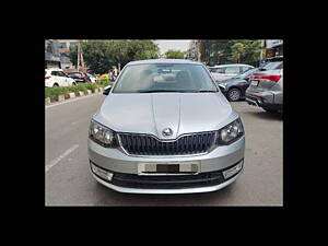 Second Hand Skoda Rapid Ambition 1.6 MPI MT Plus in Delhi