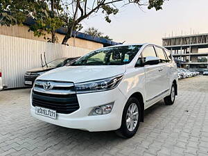 Second Hand Toyota Innova Crysta 2.4 VX 8 STR [2016-2020] in Guwahati