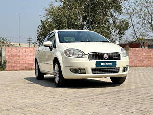 Second Hand Fiat Linea Emotion 1.3 in Mohali