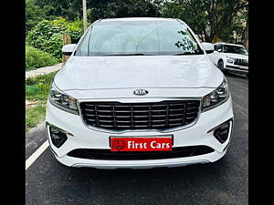 Second Hand Kia Carnival Prestige 7 STR in Bangalore