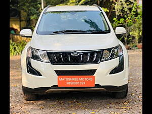 Second Hand Mahindra XUV500 W6 in Pune