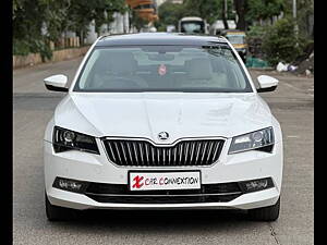 Second Hand Skoda Superb L&K TDI AT in Mumbai