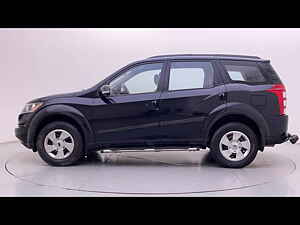 Second Hand மஹிந்திரா  xuv500 w6 in பெங்களூர்