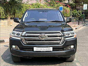 Second Hand Toyota Land Cruiser LC200 VX Premium 2 in Mumbai