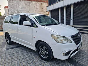 Second Hand Toyota Innova 2.5 G4 7 STR in Jalandhar