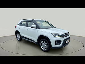 Second Hand Maruti Suzuki Vitara Brezza VXi in Surat