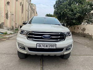 Second Hand Ford Endeavour Titanium Plus 3.2 4x4 AT in Delhi