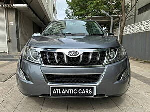 Second Hand Mahindra XUV500 W6 AT in Pune