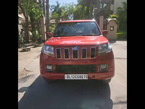 Second Hand Mahindra TUV300 T6 in Delhi