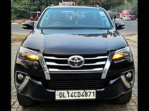 Second Hand Toyota Fortuner 2.8 4x4 MT [2016-2020] in Delhi