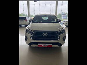 Second Hand Toyota Innova Crysta ZX 2.4 AT 7 STR in Varanasi