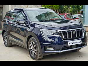 Second Hand महिंद्रा xuv700 AX 7 डीज़ल एटी एडब्ल्यूडी लग्ज़री पैक 7 सीटर [2021] in मैसूर