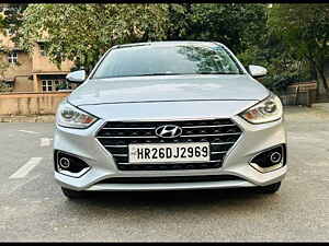 Second Hand हुंडई वरना 1.6 vtvt sx (o) in दिल्ली