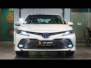 Second Hand Toyota Camry Hybrid in Gurgaon