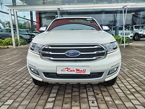 Second Hand Ford Endeavour Titanium 2.2 4x2 AT in Nashik