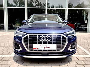 Second Hand Audi Q3 40 TFSI Technology in Ahmedabad