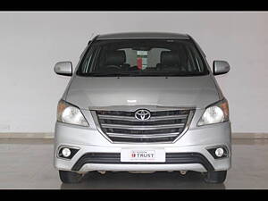 Second Hand Toyota Innova 2.5 GX 7 STR BS-III in Bangalore