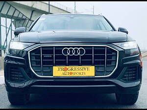 Second Hand Audi Q8 Celebration in Delhi