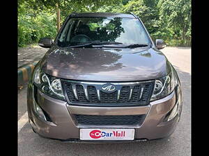 Second Hand Mahindra XUV500 W10 AWD AT in Agra