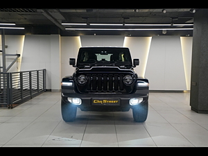 Used Jeep Wrangler Cars in Noida, Second Hand Jeep Wrangler Cars in Noida -  CarWale