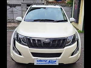 Second Hand महिंद्रा XUV500 w9 1.99 in कोलकाता