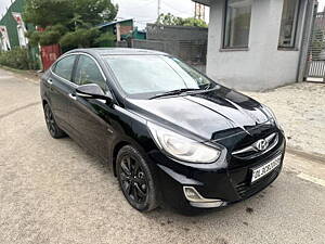 Second Hand Hyundai Verna Fluidic 1.6 VTVT SX Opt in Delhi