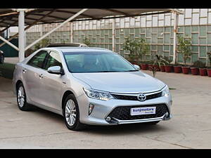 Second Hand Toyota Camry Hybrid in Delhi