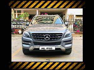 Second Hand मर्सिडीज़ बेंज़ एम-क्लास ml 250 cdi in हैदराबाद