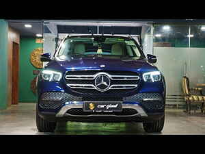 Second Hand मर्सिडीज़ बेंज़ GLE 300d 4मैटिक एलडब्ल्यूबी [2020-2023] in नोएडा