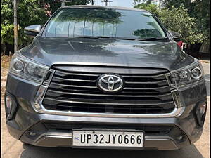 Second Hand Toyota Innova Crysta 2.4 VX 7 STR [2016-2020] in Kanpur