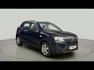 Second Hand Mahindra XUV300 W6 1.2 Petrol in Delhi