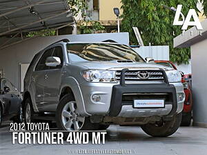 Second Hand Toyota Fortuner 3.0 4x4 MT in Kolkata