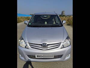 Second Hand Toyota Innova 2.5 G4 8 STR in Mumbai