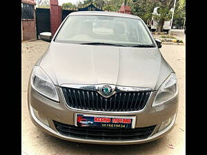 Second Hand Skoda Rapid Ambition 1.6 TDI CR MT in Kanpur