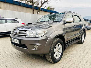 Second Hand Toyota Fortuner 3.0 MT in Guwahati