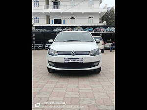 Second Hand Volkswagen Polo Highline1.2L (P) in Patna