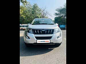 Second Hand महिंद्रा XUV500 w10 1.99 in दिल्ली