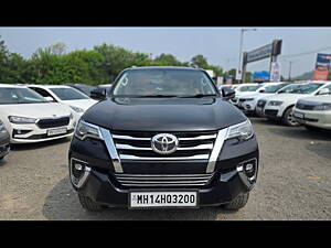 Second Hand Toyota Fortuner 2.8 4x2 AT [2016-2020] in Pune