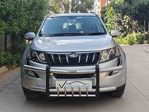 Second Hand महिंद्रा XUV500 w10 ऑटोमैटिक in हैदराबाद