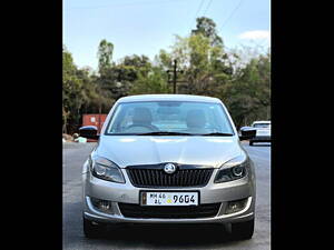 Second Hand Skoda Rapid 1.5 TDI CR Elegance Plus Black Package AT in Nashik