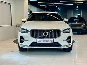 Second Hand वोल्वो xc60 इंसक्रिपशन [2017-2020] in पुणे