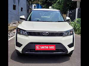 Second Hand మహీంద్రా XUV300	 w4 1.2 పెట్రోల్ in చెన్నై