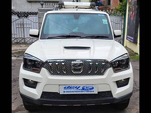 Second Hand Mahindra Scorpio S10 in Kolkata