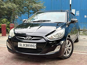 Second Hand Hyundai Verna Fluidic 1.6 VTVT SX in Delhi