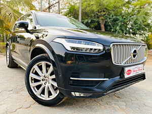 Second Hand వోల్వో xc90 d5 ఇన్‍స్క్రిప్షన్ in అహ్మదాబాద్