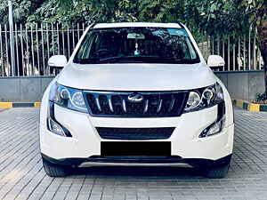 Second Hand महिंद्रा XUV500 w10 एडब्ल्यूडी in पटना